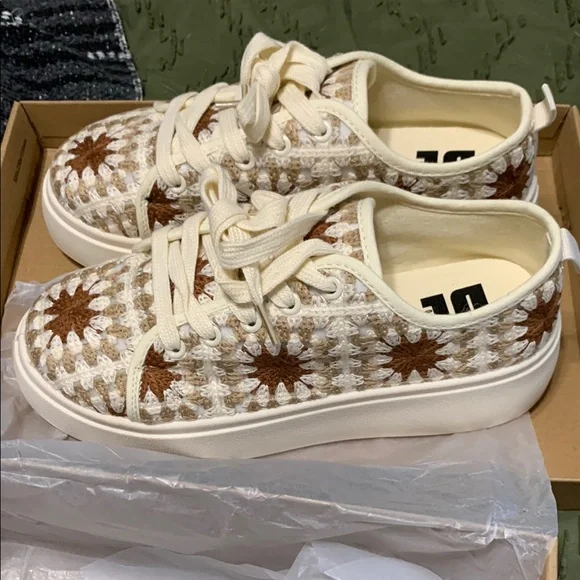 Crochet Platform Shoes - Picture 8 of 12